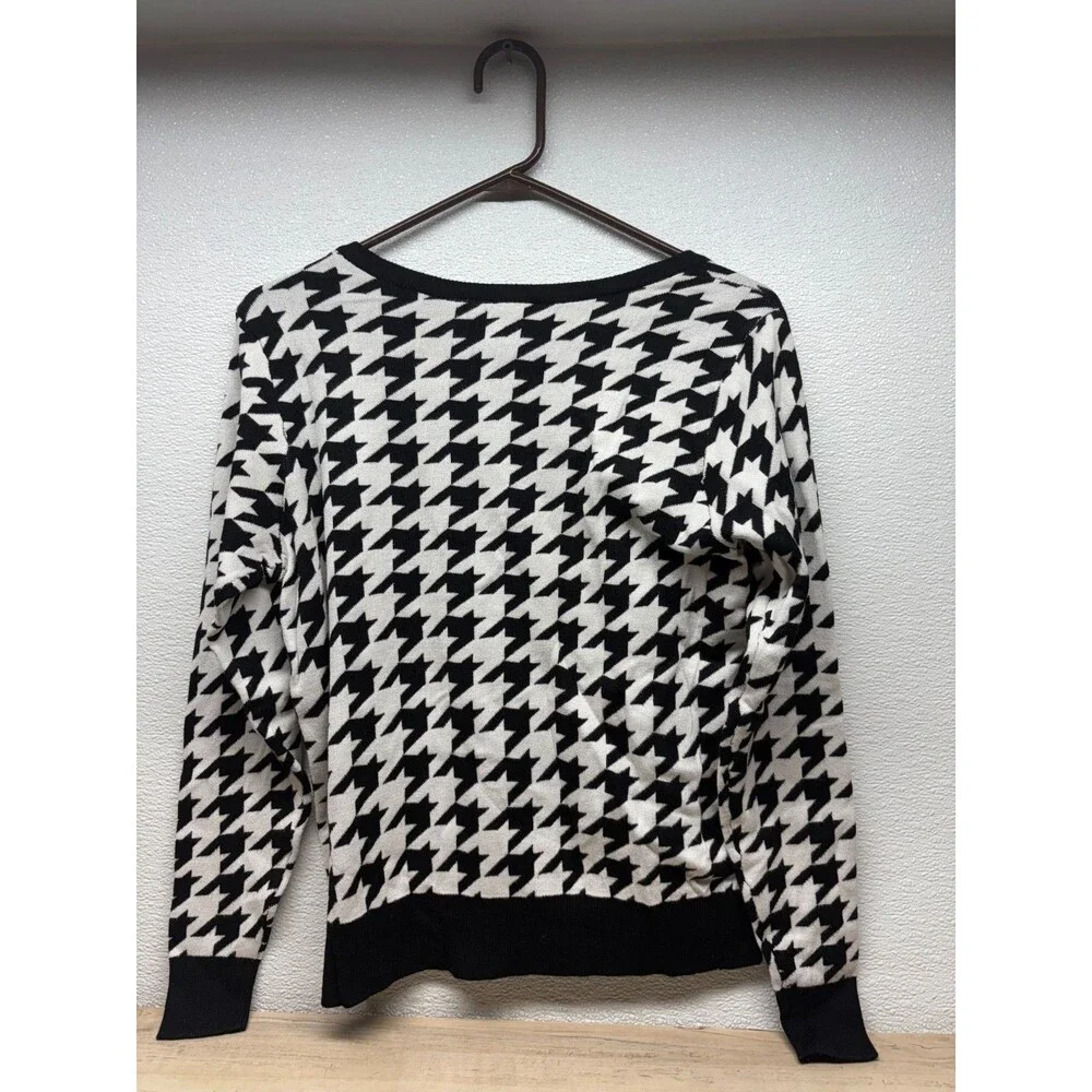 Anthony Richards Women Black & White Button Up Cardigan Size: SP